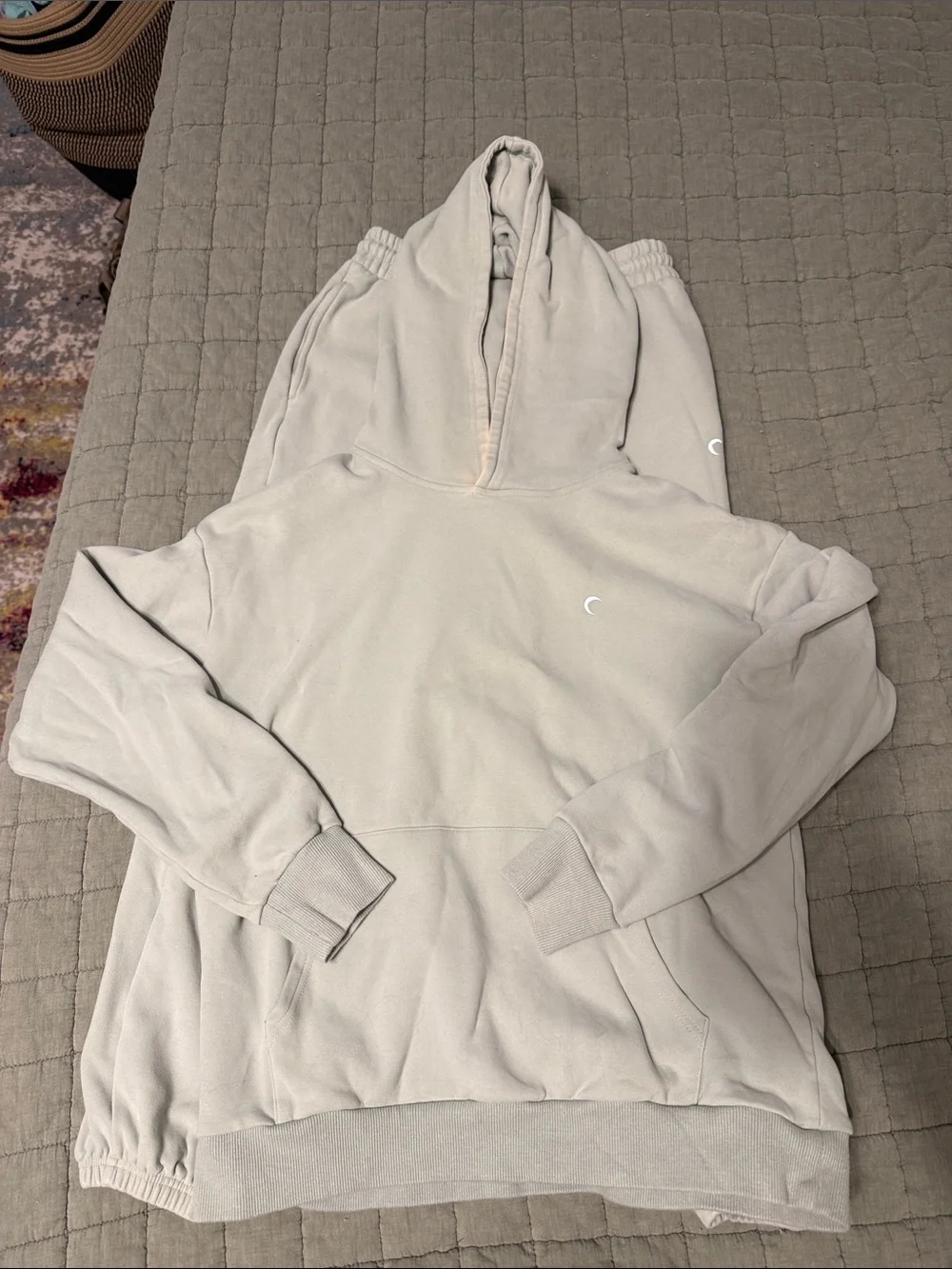 Zyia Active Muted Mint Relaxation Sweatshirt & Joggers Set - Medium